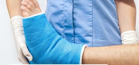 Яка медична допомога у разі травм є безоплатною?