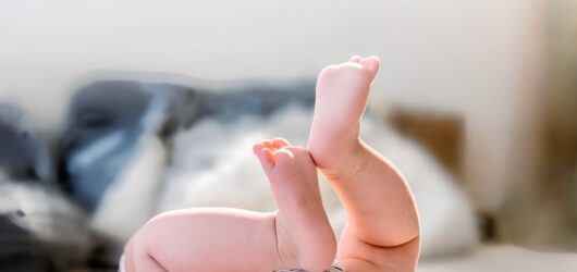 Як зрозуміти, що малюку некомфортно під час сну